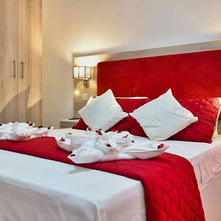 Апартаменты A Bed Of Roses Марсалфорн Экстерьер фото