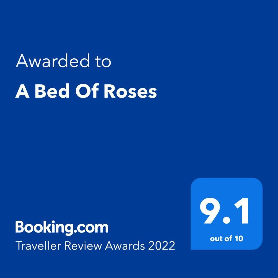 Апартаменты A Bed Of Roses Марсалфорн Экстерьер фото